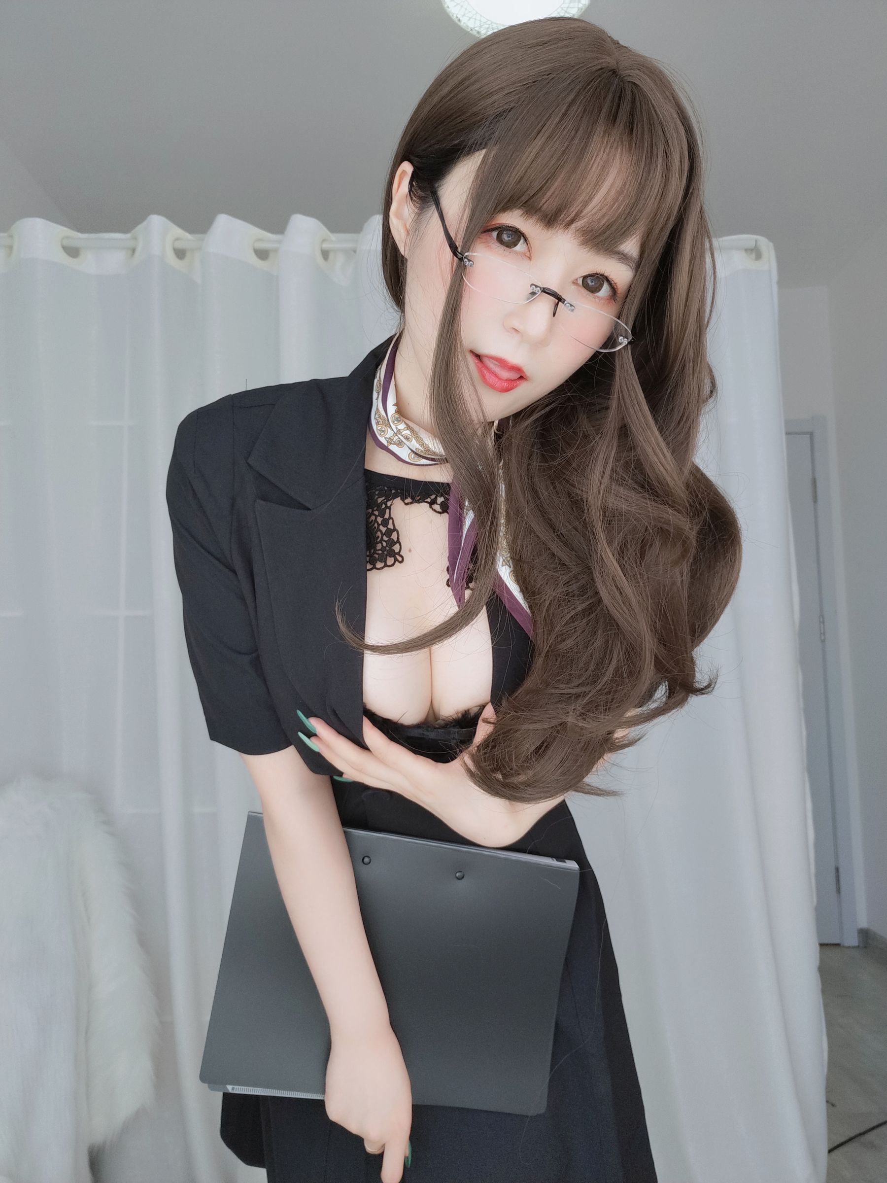 Coser小姐姐白银81–OL下的内衣写真集插图5